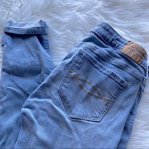 Abercrombie & Fitch Super Skinny Jeans With Holes